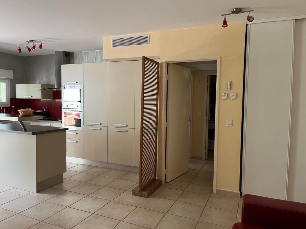 Saint-Raphael, Boulouris, F2 Dans Belle Residence 3 Piscines, Proche Bord De Mer Экстерьер фото